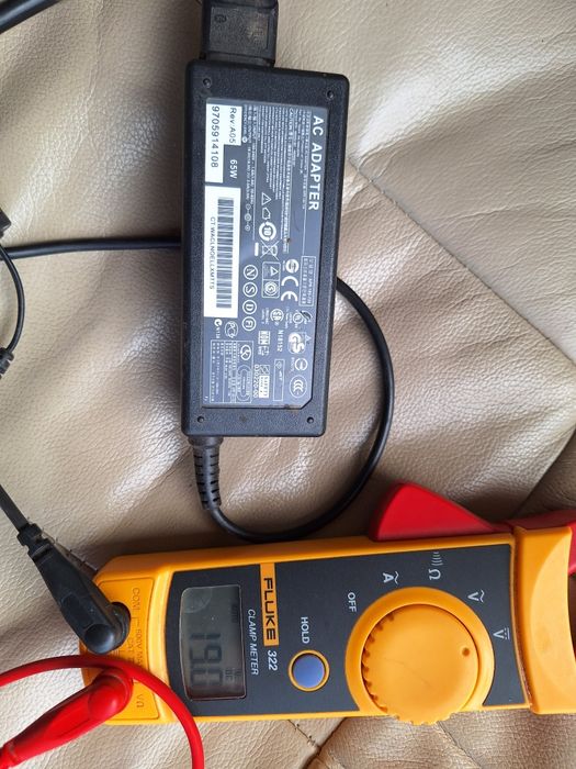 АС Адаптор 19 волта