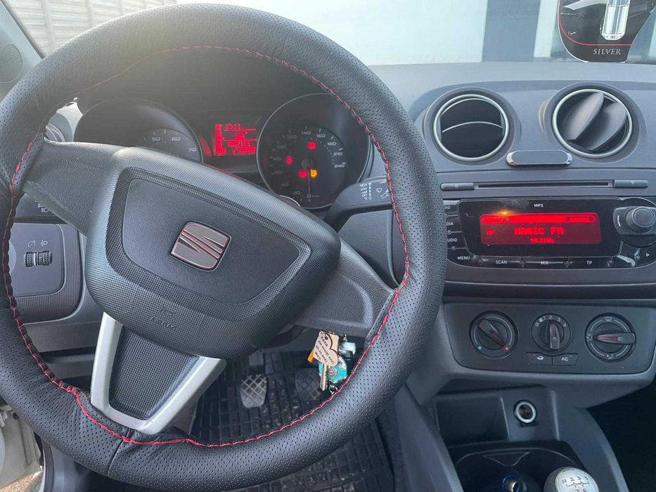Vand auto Seat Ibiza 1,2 benzina