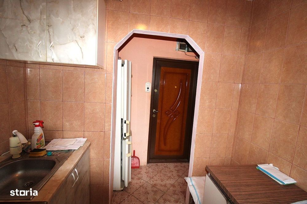 Apartament cu 3 camere in Micro 19