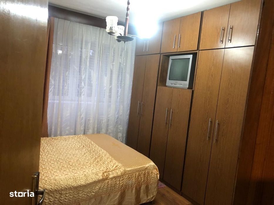 Apartament decomandat zona Calea București
