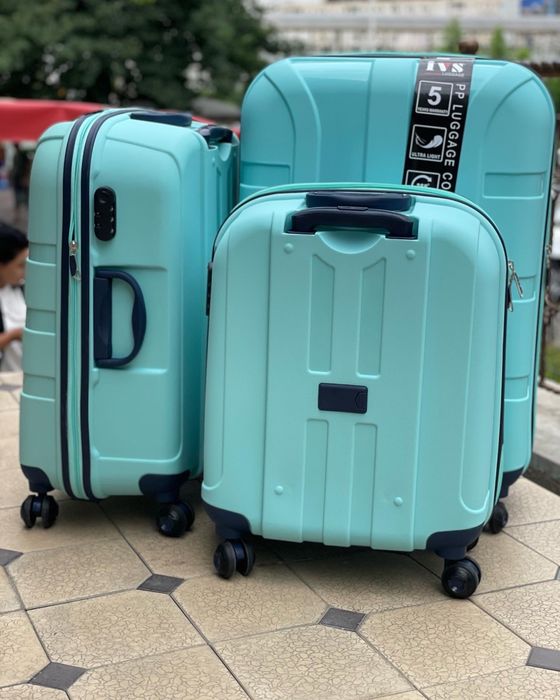 Чемоданы IVS из полипропилена PP