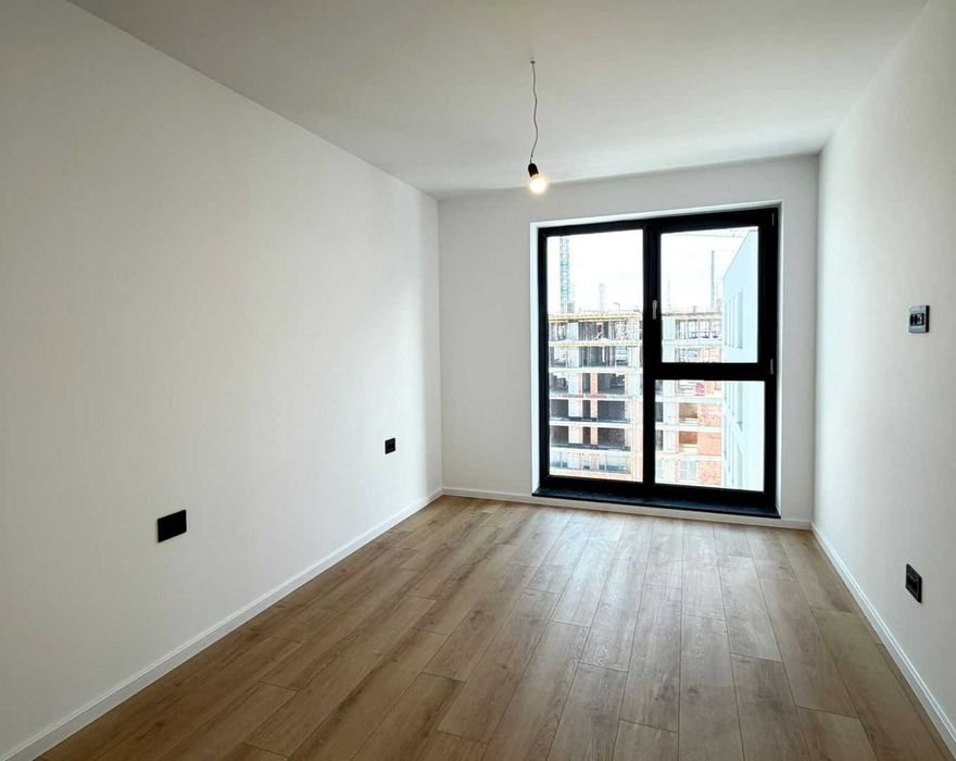 Kasper vânzare apartament de lux 2 camere nelocuit vedere libera spre Tâmpa