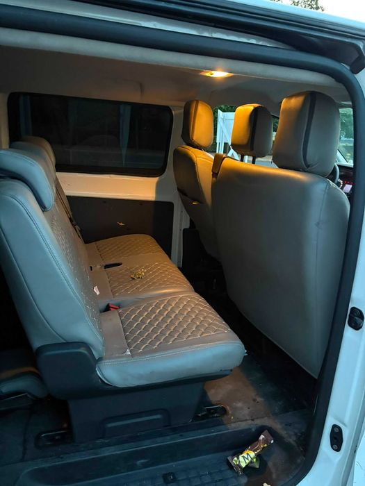 opel vivaro minibuz