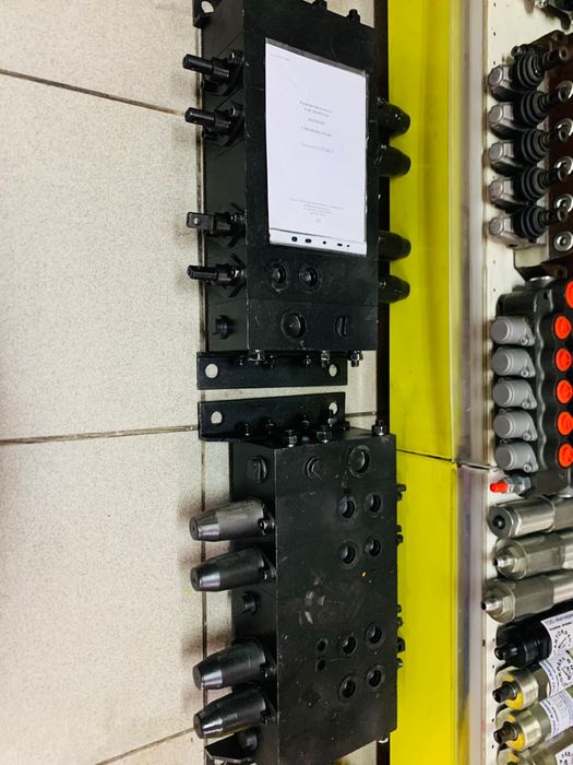 Гидрораспределитель на автокран