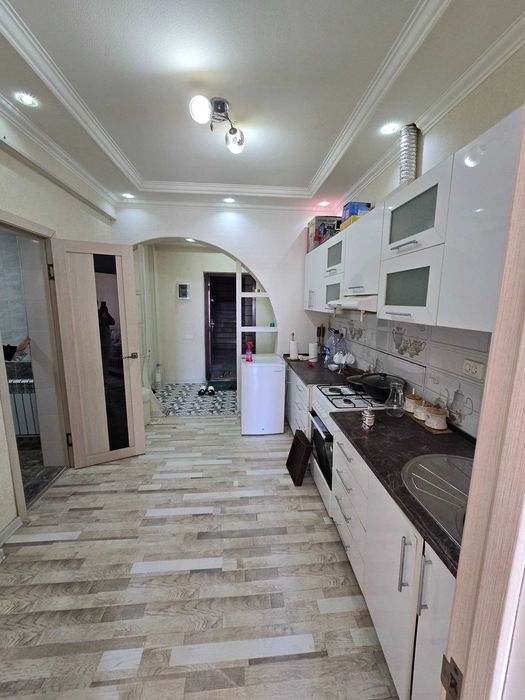 Рустам шурбо каримбек тарафда ижарага квартира бор люкс