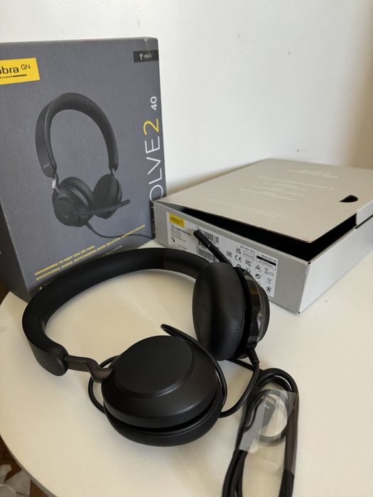 Нови слушалки Jabra Evolve2 40, лабел usb-C