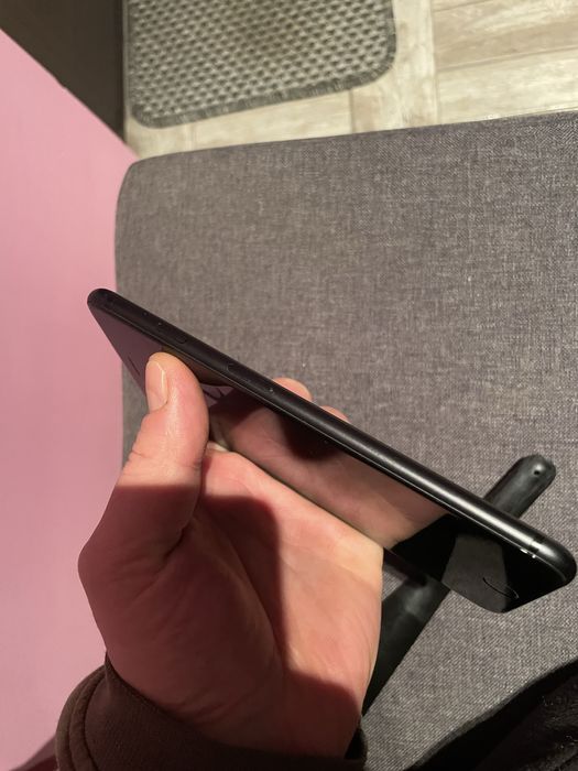 Vand iphone 7 plus impecabil original