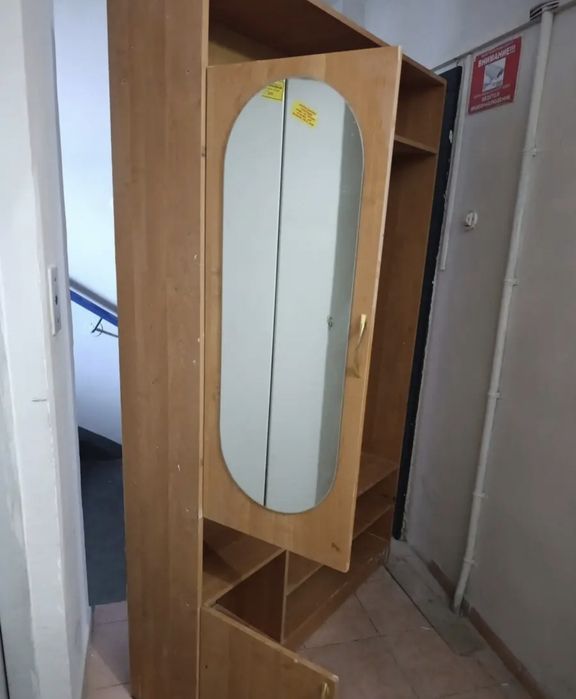Продам прихожку б/у в іолидор