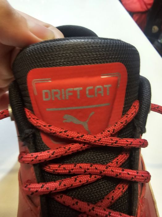 Adidasi puma sport din piele Ferrari drift cat delta.