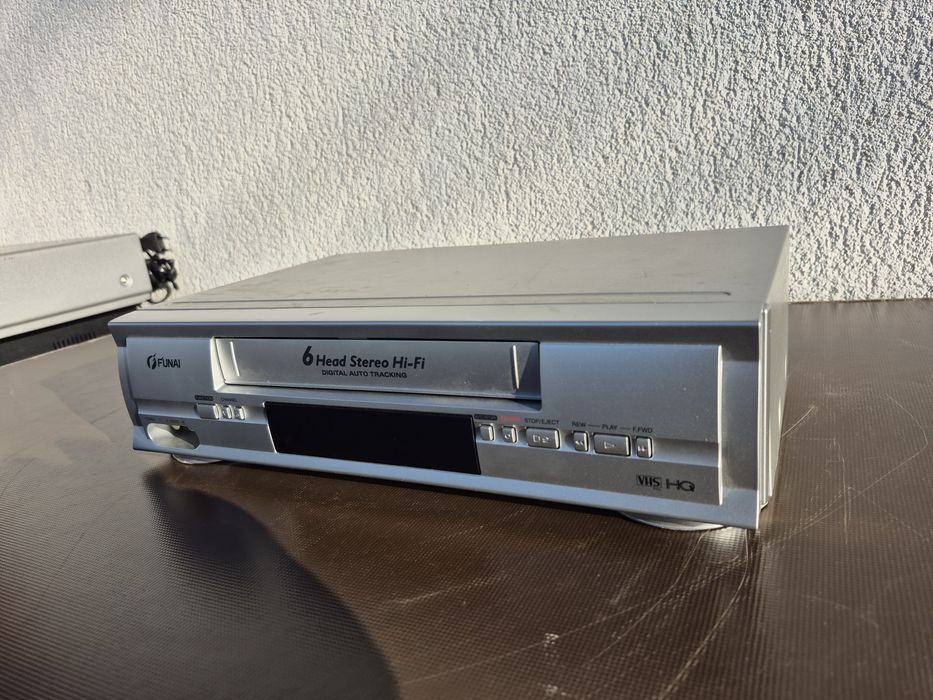 Vand video marca Funai model 31A-650 , made in P.R. C


- HQ

- AC/DC