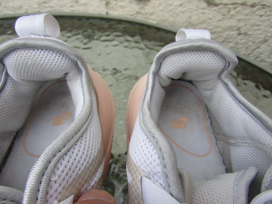 Дамски маратонки Nike Air Max Axis