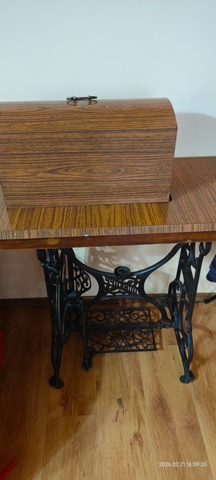 Mașină de cusut Singer