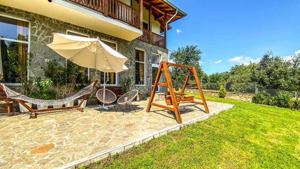 Дава се под наем Къща в с. Голяма Желязна, Област Ловеч - 500 кв.м за 357 € - Снимка #8