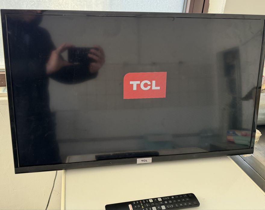 Smart Tv TCL  Android diagonala 80cm