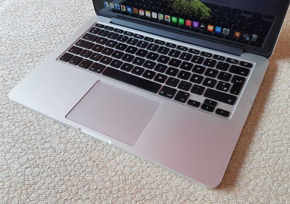 Macbook Pro Retina 13" 2014, i5, 8 GB, SSD 512 GB, stare foarte buna