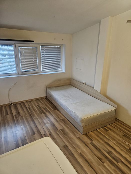 Дава се под наем Ателие в София, Дървеница - 12 кв.м за 204 € - Снимка #1