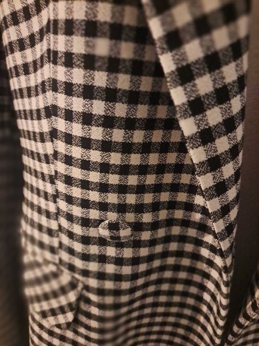 sacou in carouri alb negru