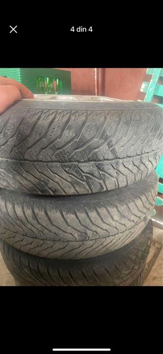 se vinde  jante de fier cu anvelope   de iarna pentru vw polo