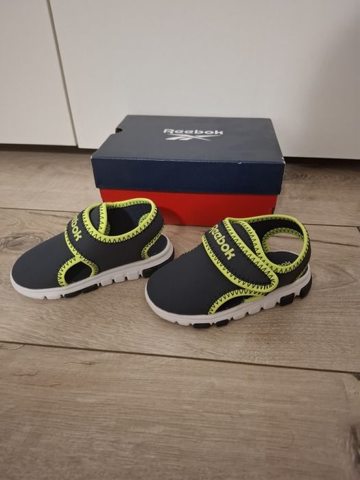 Детски сандали Reebok 23,5