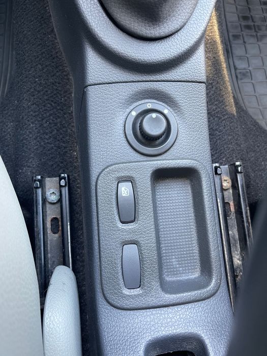 Vand Logan 1.6 benzina, 110.000 km !, Un singur Proprietar