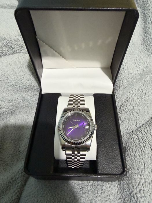 Часовник Seiko Custom