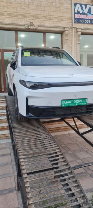 Leapmotor C16 Gibrid