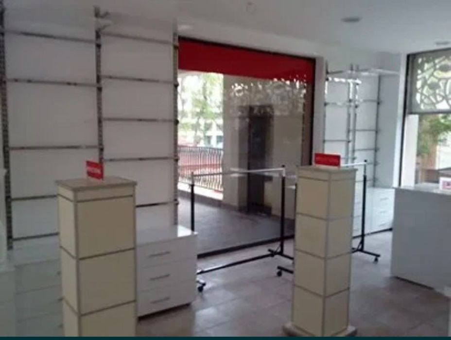 Оборудване за нов магазин - бельо,всичко необходимо!! НАМАЛЕНА ЦЕНА