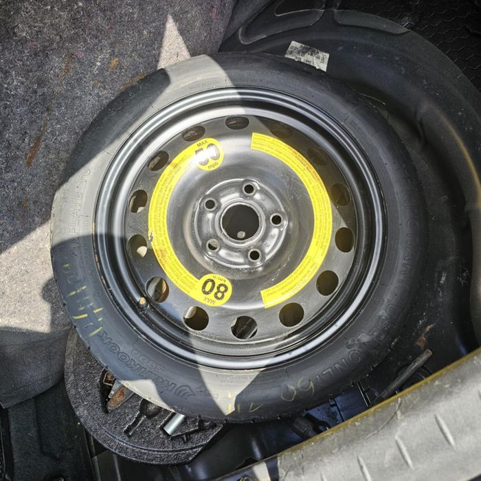 •Продавам Seat Leon 1.9 105кс BKC на ЧАСТИ Сеат леон и над 16 Голф 5ци