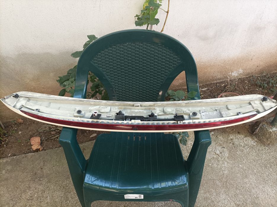 Трети стоп спойлер Мерцедес w211 Е класа mercedes e class face lift