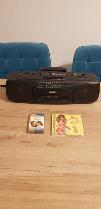 Radio casetofon Sony CFS-244s