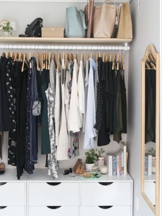 Vând loturi hăinuțe pentru femei