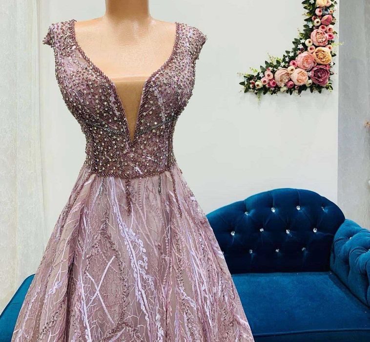 Дизайнерска бална рокля