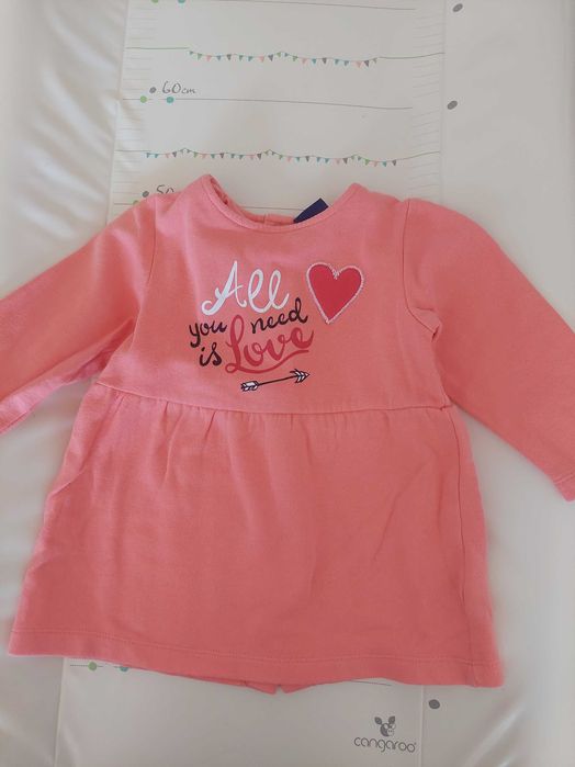 Бвбешки дрехи напълно запазени