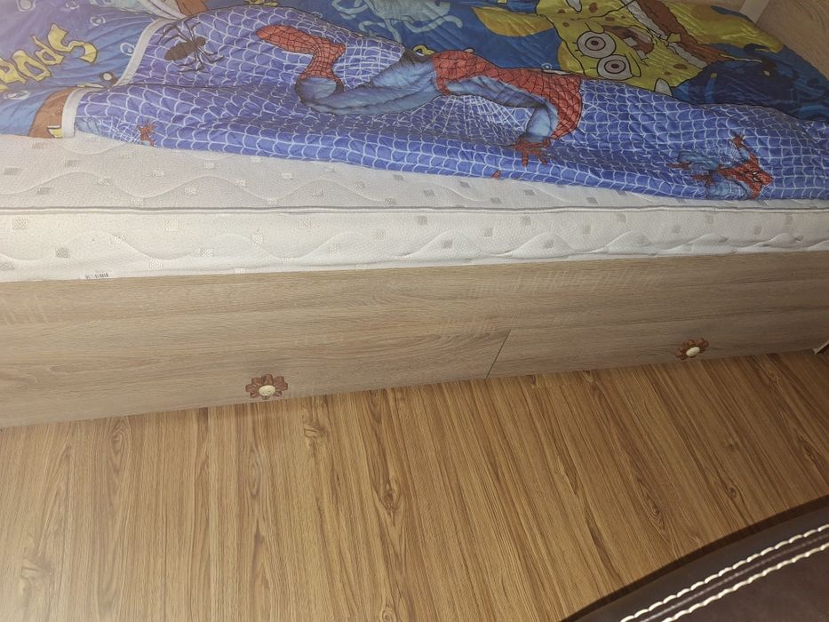 Бебешко креватче люлка което се трансформира на детско креватче