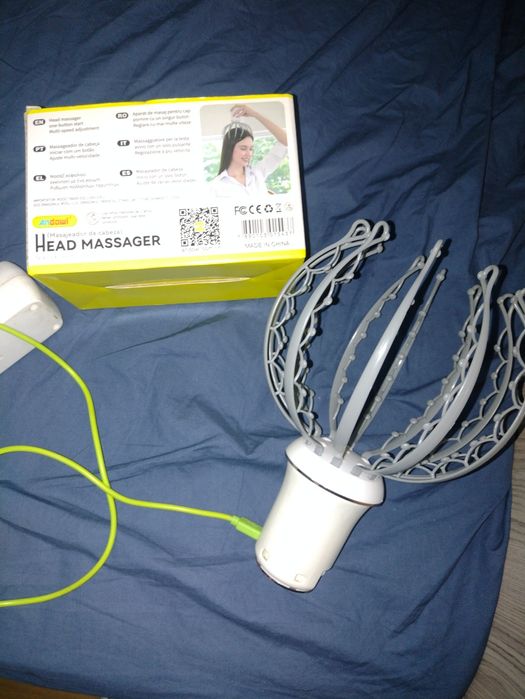 Aparat masaj la cap