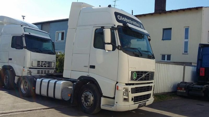 dezmembram volvo fh12 440