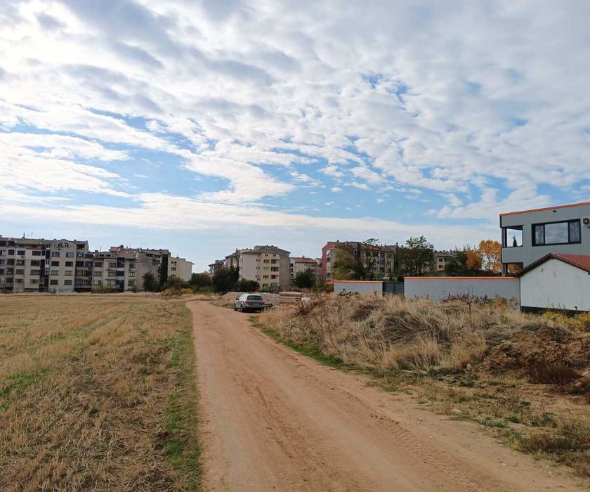 ПАРЦЕЛ до СТАДИОНА в гр. Хисаря