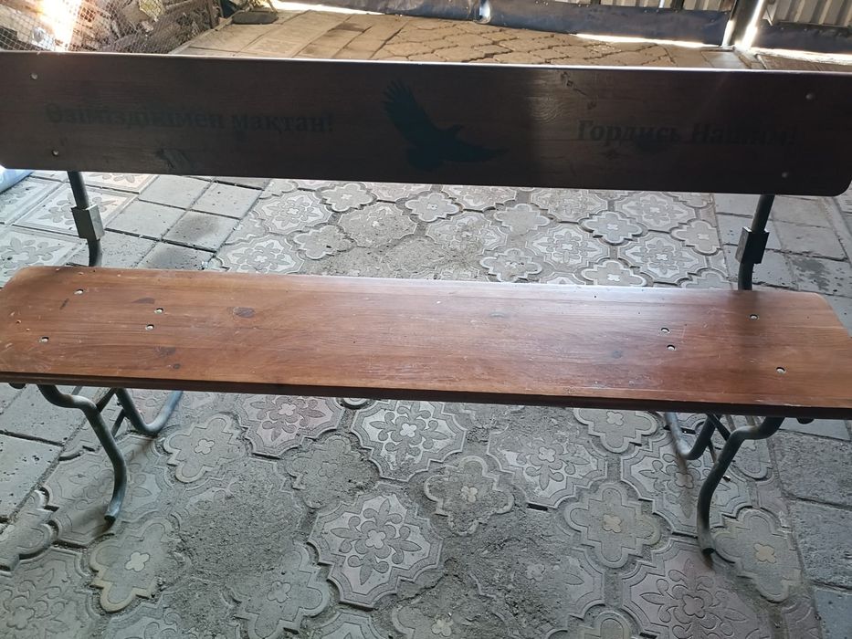 Скамейки в кафе 2 штуки