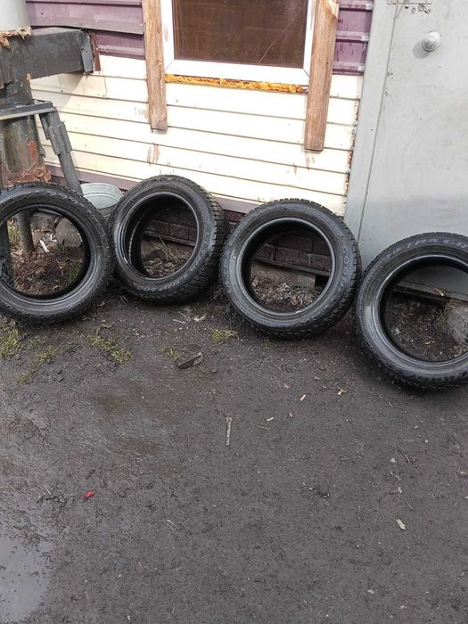 Продам шины гудиер