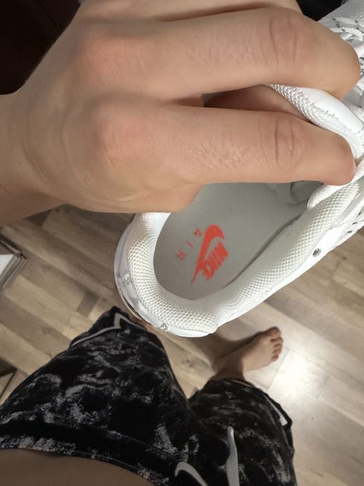 Adidasi Nike tn