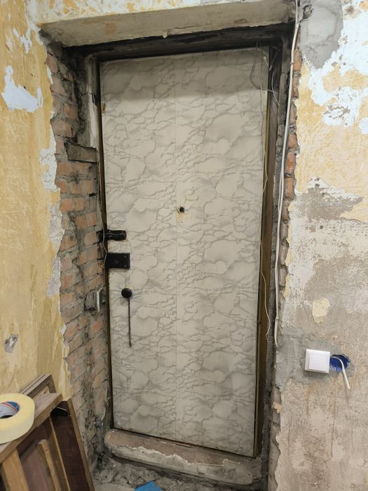 Дверь металлическая входная