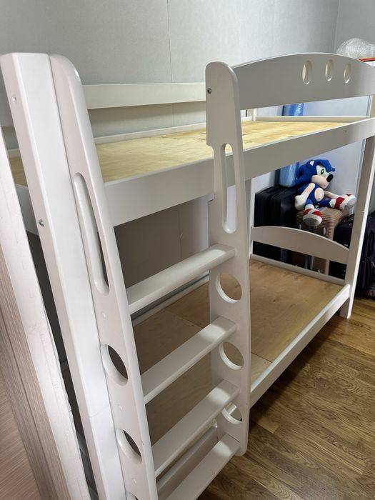 Кровать двухярусная