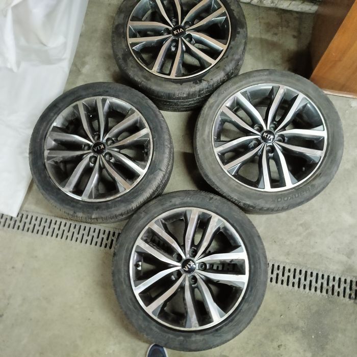 Обменяю колеса 235/45 R18