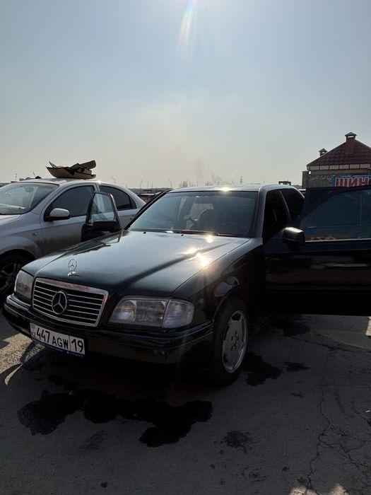 Продам Мерседес сешка 280 механика