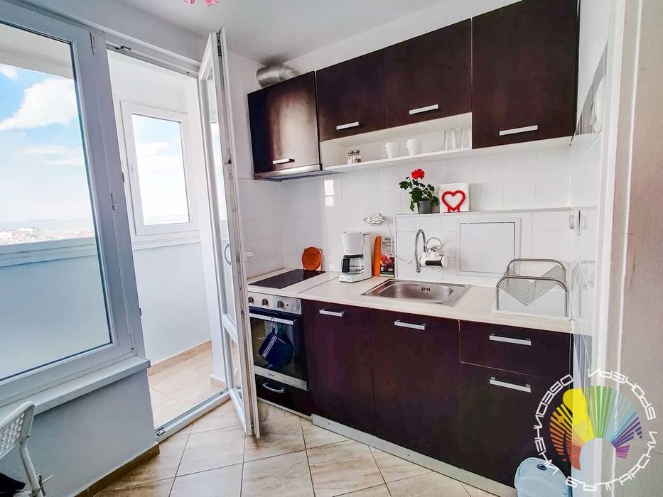 Дава се под наем Двустаен апартамент в Бургас, Лазур - 65 кв.м за 408 € - Снимка #4