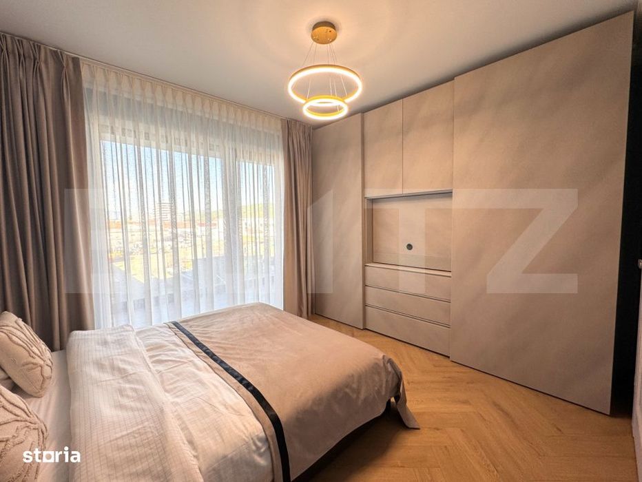 Apartament cu 3 camere, terasa si parcare, zona Libertatii