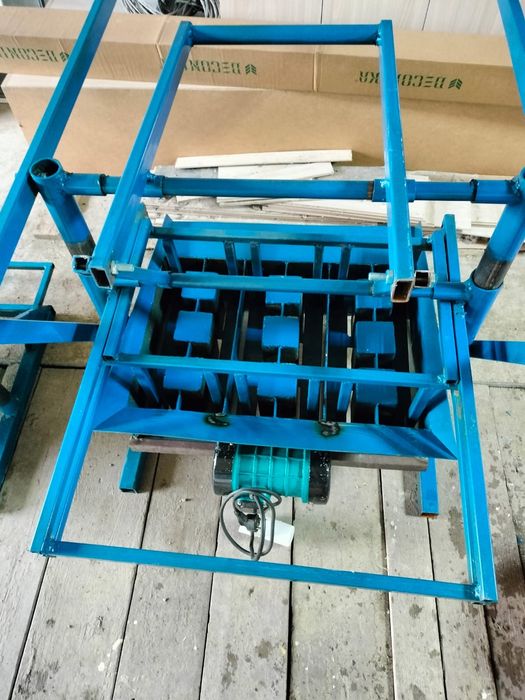 Станок для пескоблоков и шлакоблоков