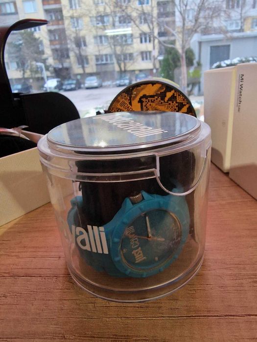 Часовници (Armani, Just Cavalli, Xiaomi)