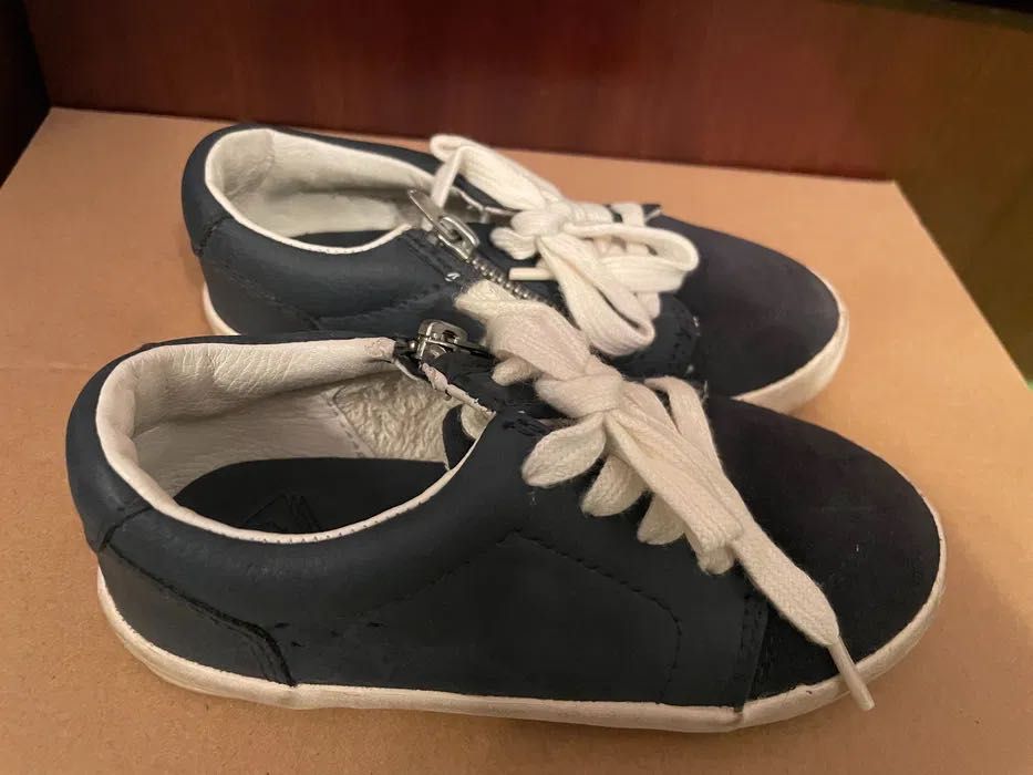 Детски сандали Adidas N34, обувки,буйки Zara N22,24, Clarks N20