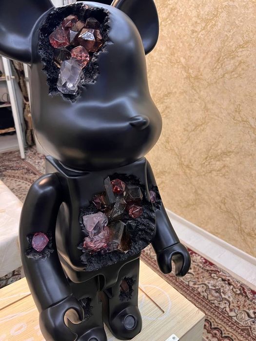 Bearbrick violent bear black